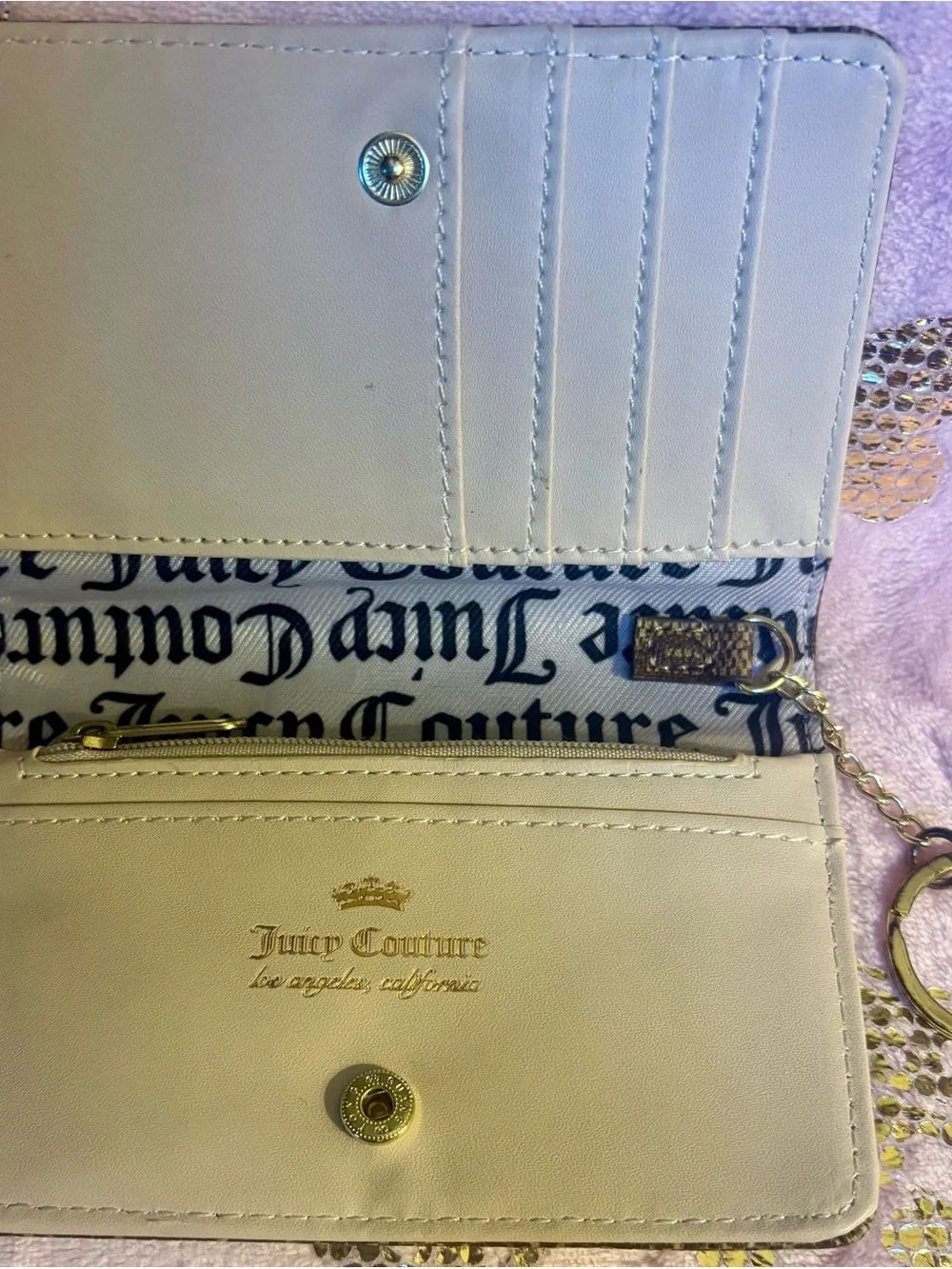Juicy Couture close up